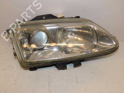 Used Right headlight RENAULT ESPACE III (JE0_) 2.2 dCi (JE0K) (130 hp) 23177687