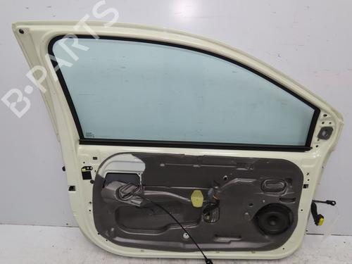 Used Left front door RENAULT TWINGO II (CN0_) 1.2 16V (CN04, CN0B) (75 hp) 30486418