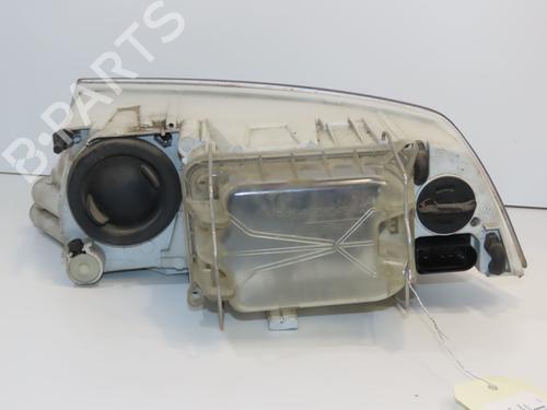 Højre forlygte SKODA OCTAVIA II Combi (1Z5) 1.9 TDI (105 hp) 28832453