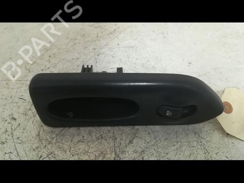 Used Right rear window switch RENAULT ESPACE III (JE0_) 2.2 dCi (JE0S) (115 hp) 9602411