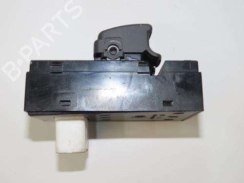Left front window switch HYUNDAI GETZ (TB) 1.5 CRDi | BP33132548I27 - Image 2