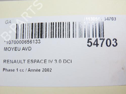 Fusee links voor RENAULT ESPACE IV (JK0/1_) 3.0 dCi (JK0J, JK0V) (177 hp) 28801596