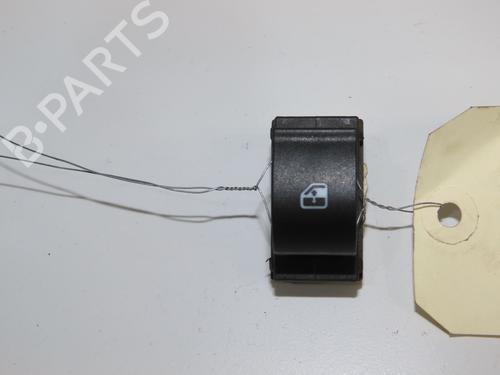 Używane Przełącznik szyby tylnej prawej FIAT PUNTO (199_) 1.3 D Multijet (84 hp) 32354780