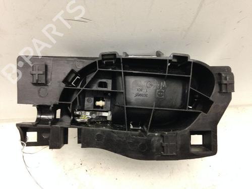 Used Front right interior door handle PEUGEOT 2008 I (CU_) 1.2 THP 110 / PureTech 110 (110 hp) 9594391