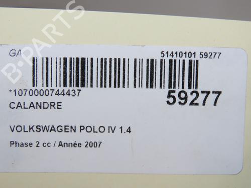 Rejilla Rejilla VW POLO IV (9N_, 9A_) 1.4 16V (75 hp) 37411067 37411067