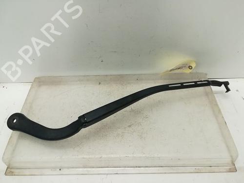 Used Front windshield wiper arm Front windshield wiper arm BMW 3 (E90) 320 d (177 hp) 36495948 36495948