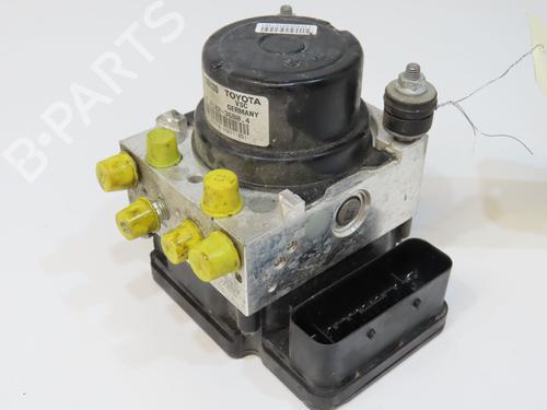 Used ABS pump ABS pump TOYOTA YARIS (_P13_) 1.0 (KSP130_, KSP130) (69 hp) 36510893 36510893