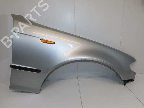 Used Right front fenders Right front fenders BMW 3 (E46) 320 d (136 hp) 36494762 36494762