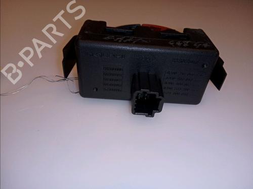 Warning switch RENAULT TWINGO II (CN0_) 1.2 (CN0D) | BP23174256I22 - Image 3