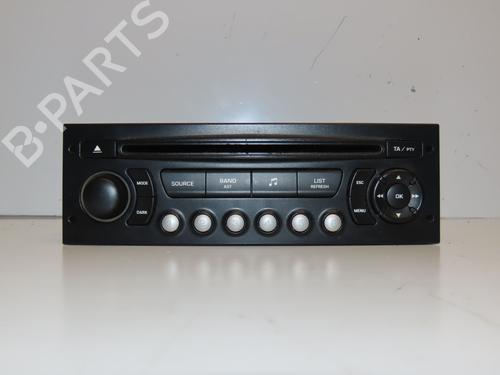 Used Radio PEUGEOT 5008 (0U_, 0E_) 1.6 HDi (110 hp) 17527760