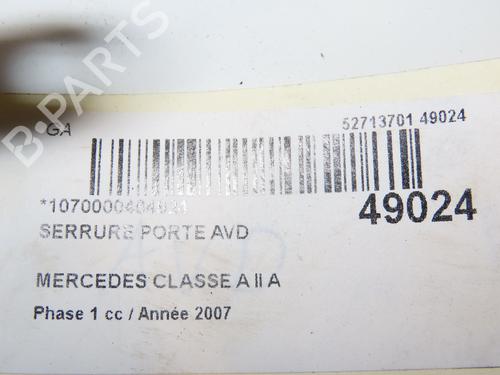 Højre fortil lås MERCEDES-BENZ A-CLASS (W169) A 160 CDI (169.006, 169.306) (82 hp) 29441771