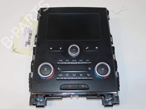 radio-renault-megane-iv-hatchback-b9amn_-2015-33561823 main image