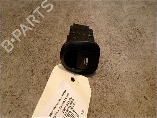Used Right rear window switch Right rear window switch CITROËN C3 Pluriel (HB_) 1.4 HDi (68 hp) 9615736 9615736