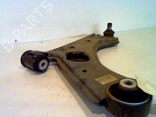 right-front-suspension-arm-fiat-500l-351_-352_-2012-36493919 main image
