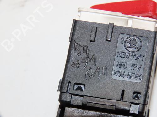 Bouton de warning SKODA FABIA I (6Y2) 1.2 (54 hp) 28967797