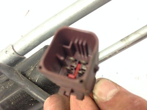 Used Front wiper motor CITROËN XSARA PICASSO (N68) 1.6 HDi (90 hp) 9592949