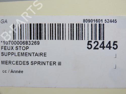 Used Third brake light MERCEDES-BENZ SPRINTER 4-t Van (B907, B910) 414 CDI RWD (907.643, 907.645, 907.647) (143 hp) 31077382