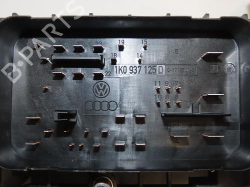 Fuse box VW TOURAN (1T3) 2.0 TDI | BP28966968E1