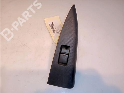 Fensterheberschalter links hinten NISSAN NOTE (E11, NE11) 1.6 (110 hp) 11103552