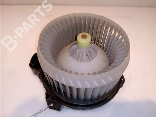 Used Heater blower motor TOYOTA YARIS (_P13_) 1.5 Hybrid (NHP130_, NHP130) (101 hp) 11114512