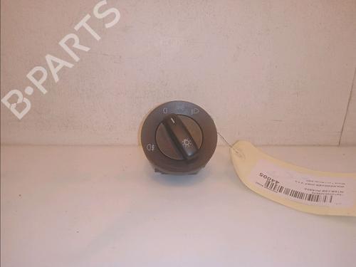 Used Headlight switch Headlight switch VW GOLF V (1K1) 1.9 TDI (90 hp) 15643357 15643357