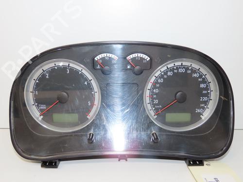 Used Instrument cluster Instrument cluster VW GOLF IV (1J1) 1.9 TDI (110 hp) 39698928 39698928