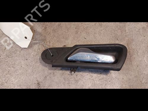 Used Front right interior door handle Front right interior door handle MERCEDES-BENZ C-CLASS (W203) C 220 CDI (203.006) (136 hp) 9615305 9615305