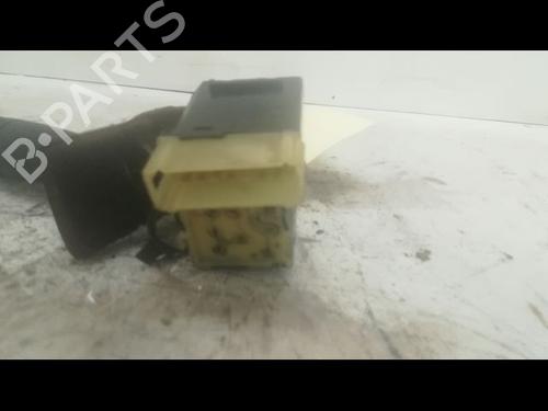 Used Steering column stalk RENAULT LAGUNA I (B56_, 556_) 2.2 D (B56F/2) (83 hp) 23174602