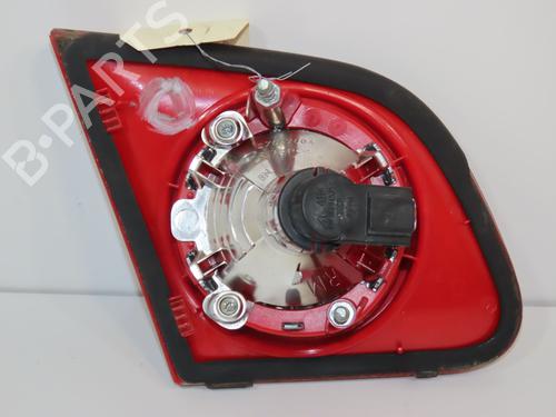 right-tailgate-light-vw-passat-b6-3c2-2005-2006-2007-2008-2009-2010-2011-28969485 main image