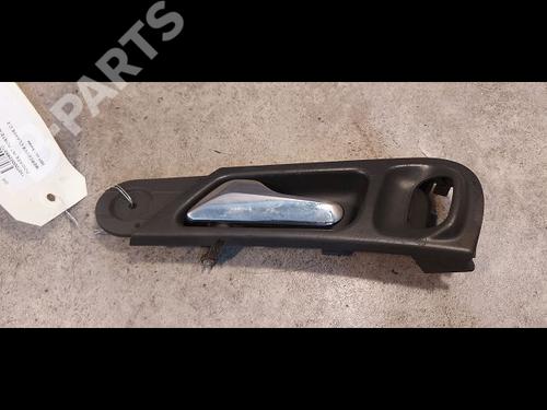 Venstre bak invendig håndtak MERCEDES-BENZ C-CLASS (W203) C 220 CDI (203.006) (136 hp) 9615304