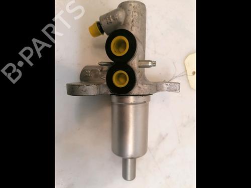 Used Brake master cylinder Brake master cylinder BMW 5 (E60) 530 d (218 hp) 16555694 16555694