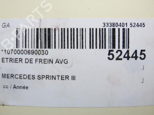 Used Left front brake caliper MERCEDES-BENZ SPRINTER 4-t Van (B907, B910) 414 CDI RWD (907.643, 907.645, 907.647) (143 hp) 31120406