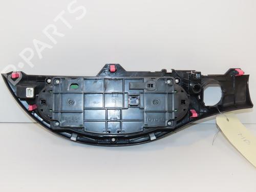 Climate control TOYOTA YARIS (_P13_) 1.5 Hybrid (NHP130_) | BP28830330I5 
