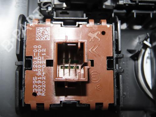 Mirror switch DS DS 3 / DS 3 CROSSBACK (UR_, UC_, UJ_) 1.2 PureTech 130 (URHNSS) | BP31865290I25 