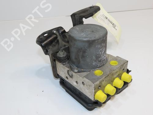 Used ABS pump ABS pump HONDA CIVIC VII Hatchback (EU, EP, EV) 1.6 i (EP2, EU8, EU6) (110 hp) 9606821 9606821