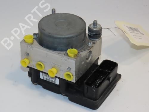 Used ABS pump FIAT PANDA (169_) 1.3 D Multijet (169AXG1A, 169AXD1A) (75 hp) 22996868