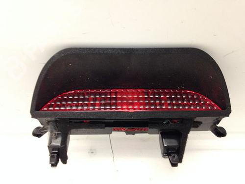 third-brake-light-dacia-sandero-14-mpi-lpg-8200734823-2008-9593588 main image