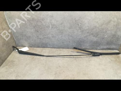 Used Front windshield wiper arm PEUGEOT PARTNER Box Body/MPV 1.6 HDi (75 hp) 14881142