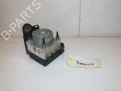 Used ABS pump AUDI A3 Sportback (8VA, 8VF) 2.0 TDI (150 hp) 16490981