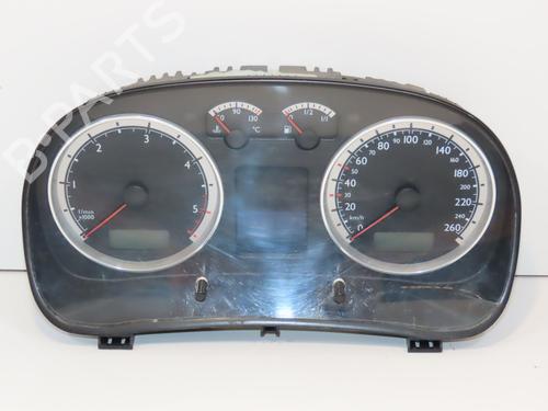 Used Instrument cluster VW BORA I (1J2) 1.9 TDI (101 hp) 28830438
