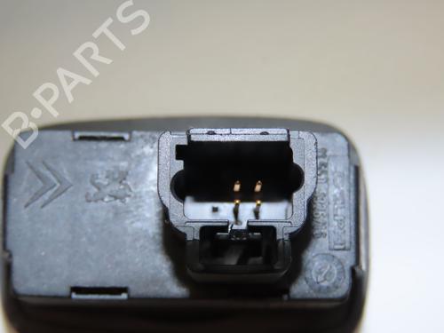 Right rear window switch CITROËN C5 I (DC_) 2.0 16V (DCRFNC, DCRFNF) | BP28968912I28
