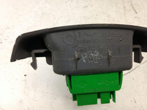Left front window switch PEUGEOT 107 (PM_, PN_) 1.4 HDi | BP9594279I27
