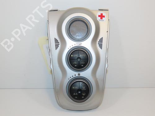 Comando chauffage TOYOTA YARIS (_P9_) 1.3 VVT-i (SCP90_, SCP90R) (87 hp) 28967903