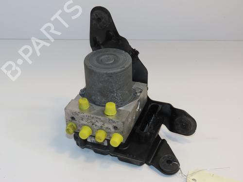 Used ABS pump ABS pump RENAULT KANGOO Express (FW0/1_) 1.5 dCi 90 (FW0G, FW05, FW08, FW11) (90 hp) 28829944 28829944