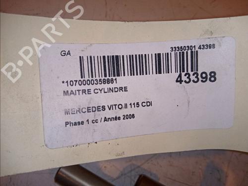 Used Brake master cylinder MERCEDES-BENZ VITO / MIXTO Van (W639) 115 CDI (639.601, 639.603, 639.605) (150 hp) 11100415