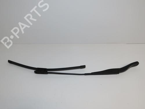 Used Front windshield wiper arm Front windshield wiper arm DACIA DUSTER (HM_) 1.2 TCe 125 (HMMA) (125 hp) 16769879 16769879