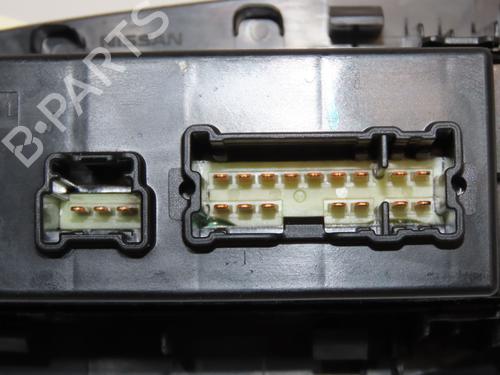 Left front window switch NISSAN PULSAR Hatchback (C13) 1.2 DIG-T | BP38023782I27 - Image 3