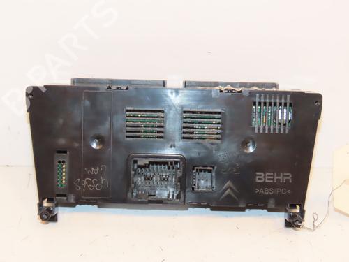 Climate control PEUGEOT 5008 (0U_, 0E_) 2.0 HDi 150 / BlueHDi 150 | BP16688169I5 