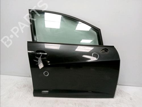 Used Right front door Right front door 18646093 18646093