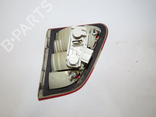 Feu de coffre gauche MERCEDES-BENZ B-CLASS Sports Tourer (W245) B 180 CDI (245.207) (109 hp) 32100517